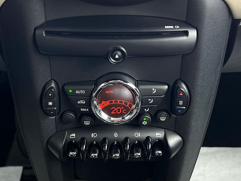 MINI MINI COOPER R56 II PHASE 2 CHILI 1.6 122 1ERE MAIN TOIT OUVRANT CUIR CRIT AIR 1 - Garantie 1 an