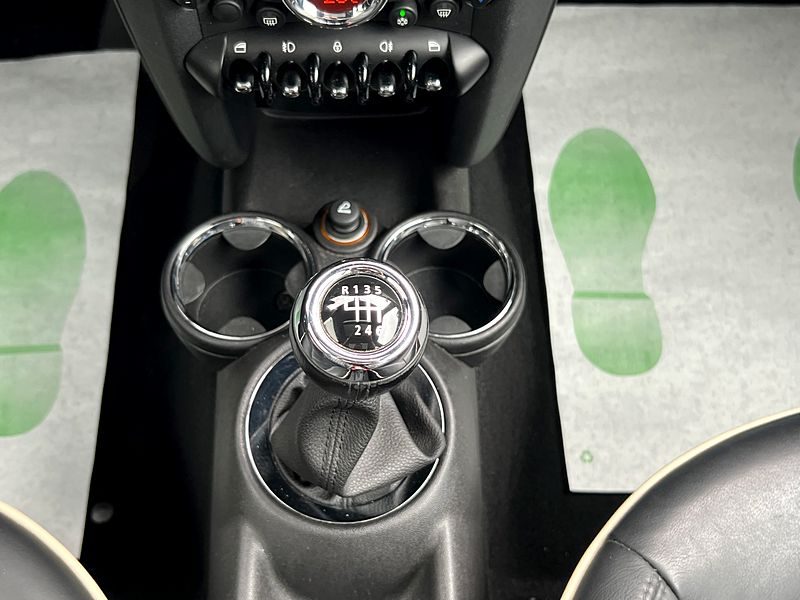 MINI MINI COOPER R56 II PHASE 2 CHILI 1.6 122 1ERE MAIN TOIT OUVRANT CUIR CRIT AIR 1 - Garantie 1 an