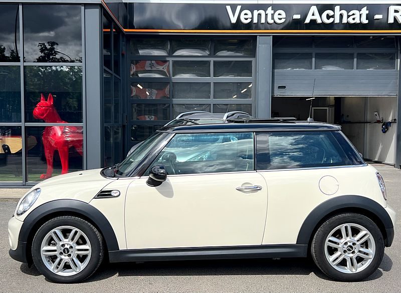 MINI MINI COOPER R56 II PHASE 2 CHILI 1.6 122 1ERE MAIN TOIT OUVRANT CUIR CRIT AIR 1 - Garantie 1 an