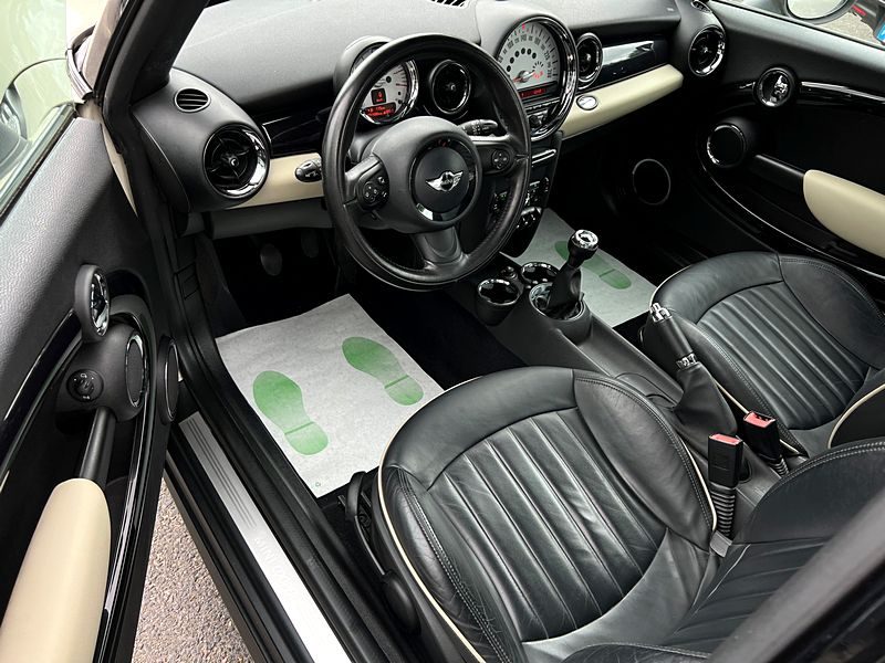 MINI MINI COOPER R56 II PHASE 2 CHILI 1.6 122 1ERE MAIN TOIT OUVRANT CUIR CRIT AIR 1 - Garantie 1 an