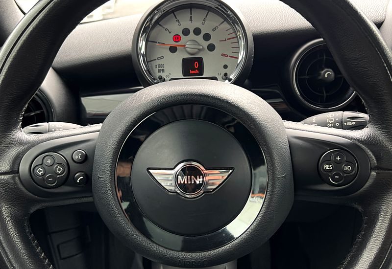 MINI MINI COOPER R56 II PHASE 2 CHILI 1.6 122 1ERE MAIN TOIT OUVRANT CUIR CRIT AIR 1 - Garantie 1 an