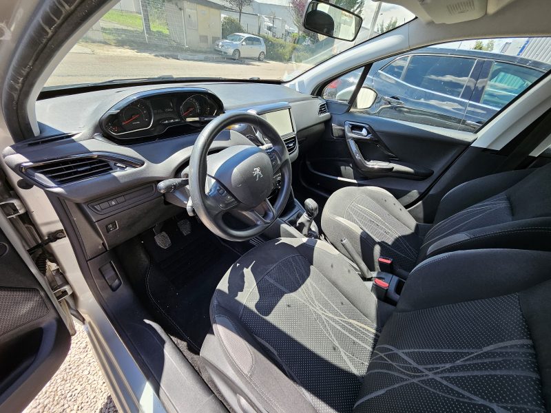 PEUGEOT 208 I 2013