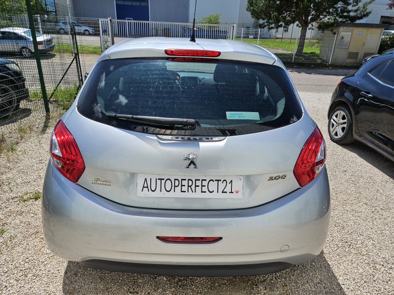 PEUGEOT 208 I 2013
