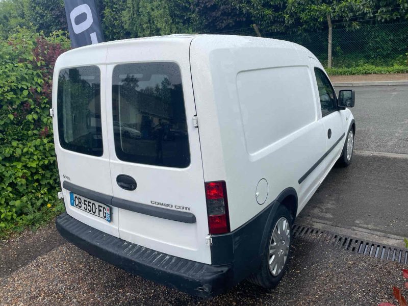 OPEL COMBO Camionnette 1.3CDTI 70CV