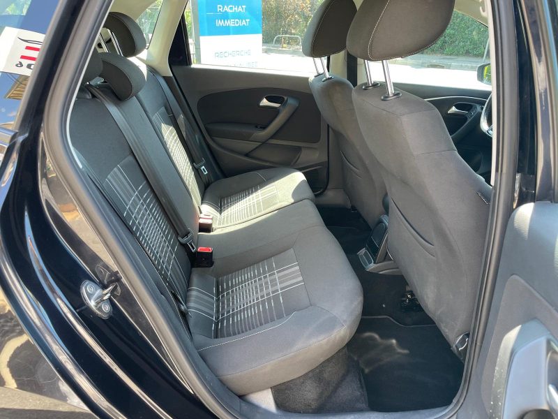 VOLKSWAGEN POLO V 2015