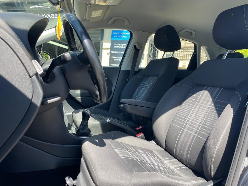 VOLKSWAGEN POLO V 2015