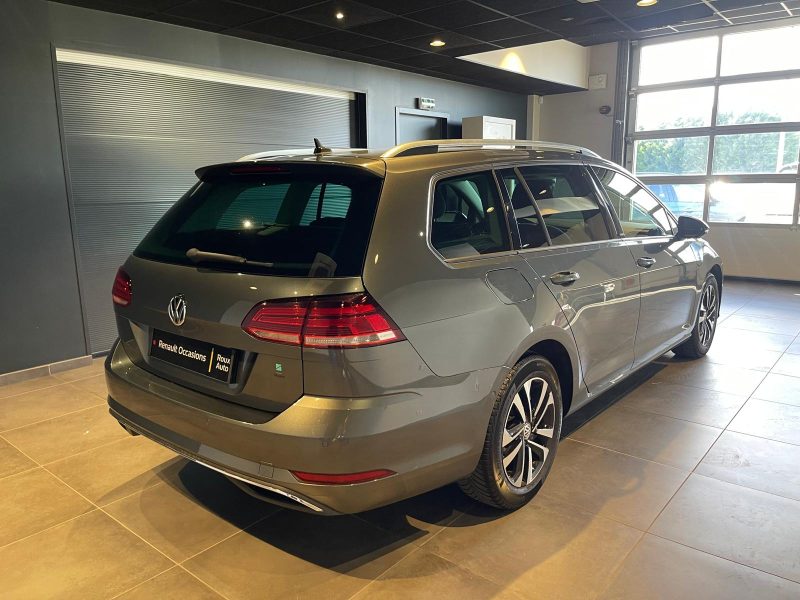 VOLKSWAGEN GOLF  2020