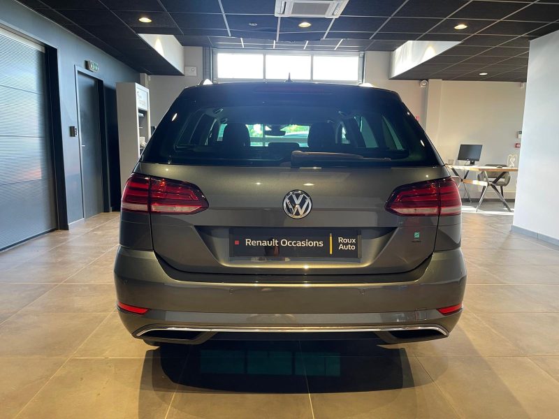 VOLKSWAGEN GOLF  2020