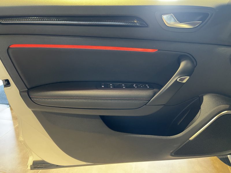 RENAULT  MEGANE 4 undefined