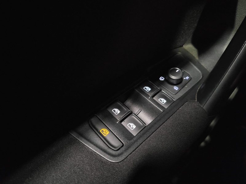 VOLKSWAGEN TIGUAN 1.5 TSI 150cv Confortline BVM6 4X2