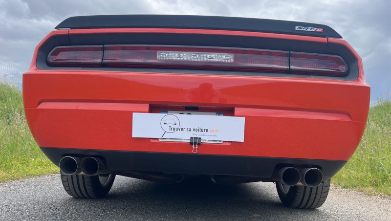DODGE CHALLENGER SRT8 6.1