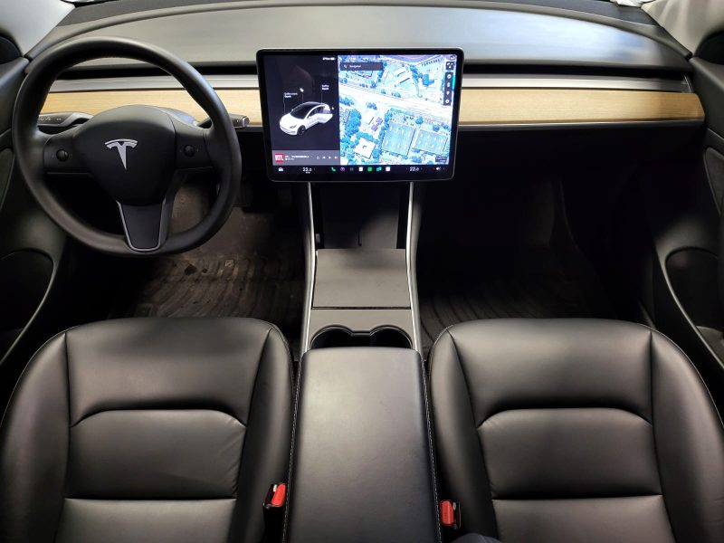 TESLA MODEL 3 STANDARD RANG PLUS 275CV / 1ER MAIN / AUTOPILOT / CAMERA 360 / MODE SENTINELLE / SIEGE