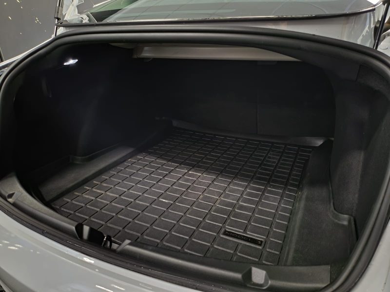 TESLA MODEL 3 STANDARD RANG PLUS 275CV / 1ER MAIN / AUTOPILOT / CAMERA 360 / MODE SENTINELLE / SIEGE