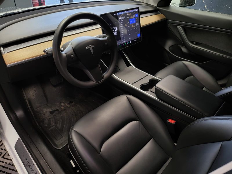 TESLA MODEL 3 STANDARD RANG PLUS 275CV / 1ER MAIN / AUTOPILOT / CAMERA 360 / MODE SENTINELLE / SIEGE