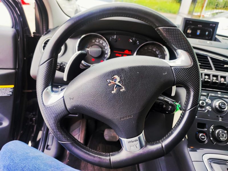 PEUGEOT 3008 Monospace 2012