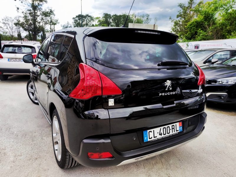 PEUGEOT 3008 Monospace 2012