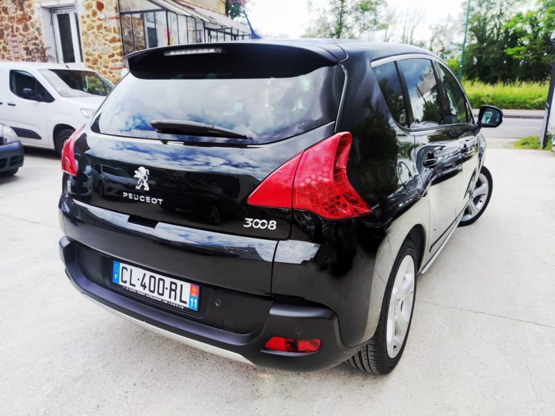 PEUGEOT 3008 Monospace 2012