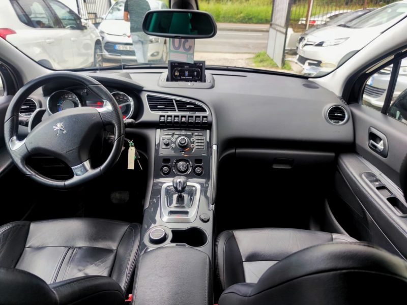 PEUGEOT 3008 Monospace 2012