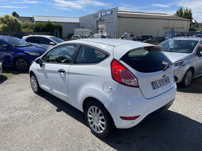 FORD FIESTA IV 1.4 TDCI 75CH " TVA RECUPERABLE"