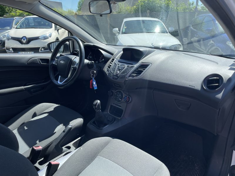 FORD FIESTA IV 1.4 TDCI 75CH " TVA RECUPERABLE"
