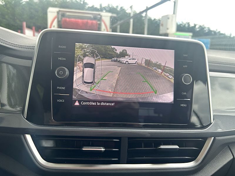 VOLKSWAGEN T-ROC 2023