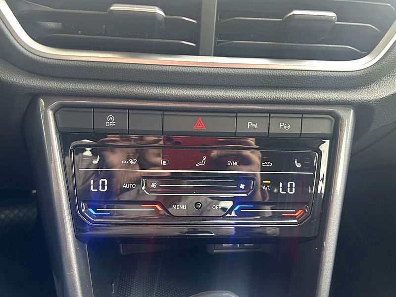 VOLKSWAGEN T-ROC 2023