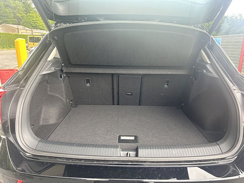 VOLKSWAGEN T-ROC 2023