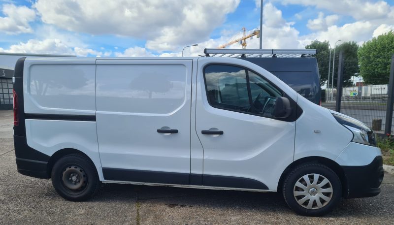 RENAULT TRAFIC III  2017
