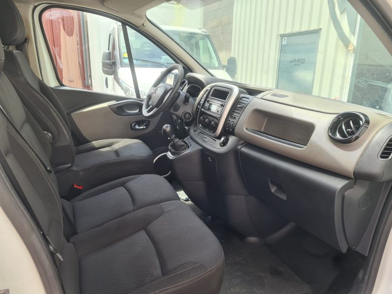 RENAULT TRAFIC III  2017