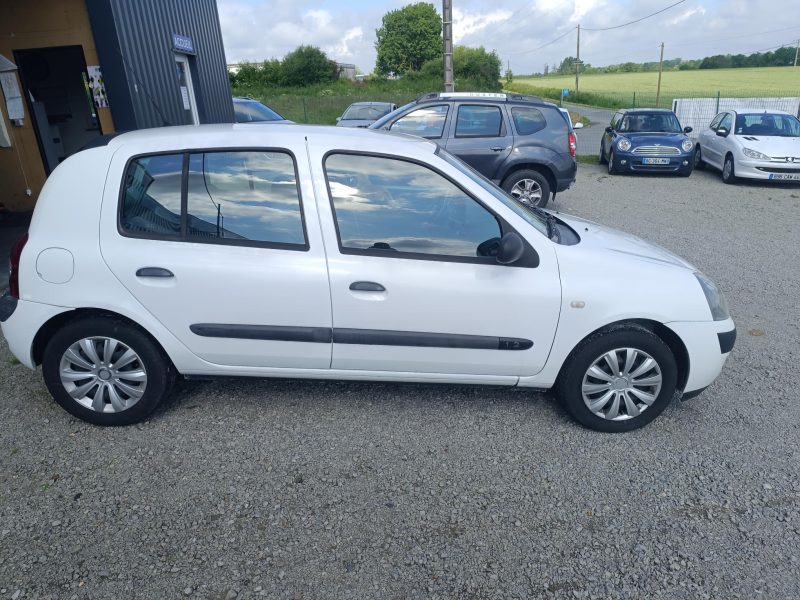 RENAULT CLIO 