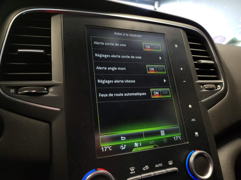 RENAULT MEGANE IV 1.2 TCe 130cv GT LINE / PREMIERE MAIN / SUIVI RENAULT / TETE HAUTE 