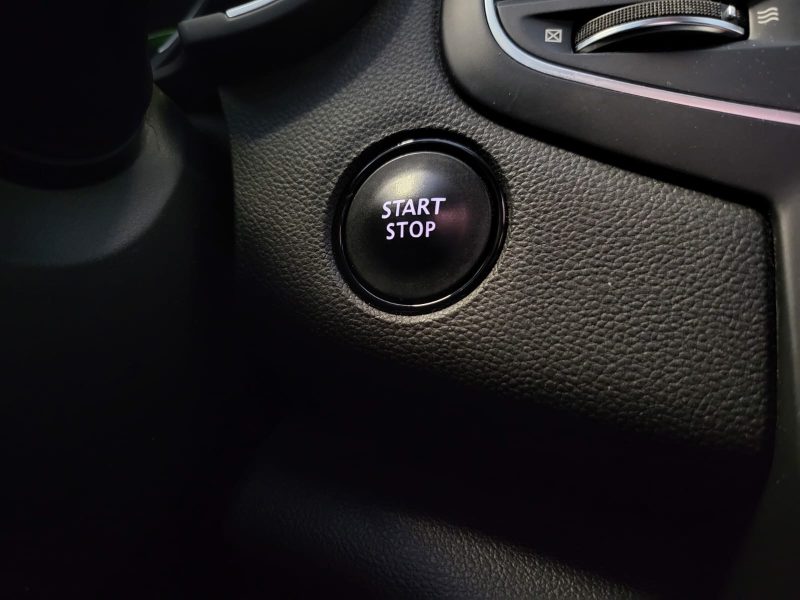 RENAULT MEGANE IV 1.2 TCe 130cv GT LINE / PREMIERE MAIN / SUIVI RENAULT / TETE HAUTE 