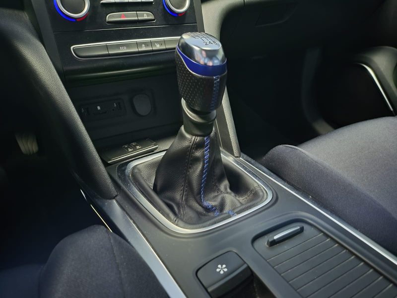 RENAULT MEGANE IV 1.2 TCe 130cv GT LINE / PREMIERE MAIN / SUIVI RENAULT / TETE HAUTE 