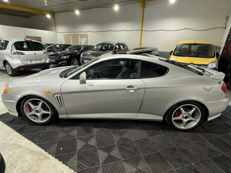HYUNDAI COUPE 2002