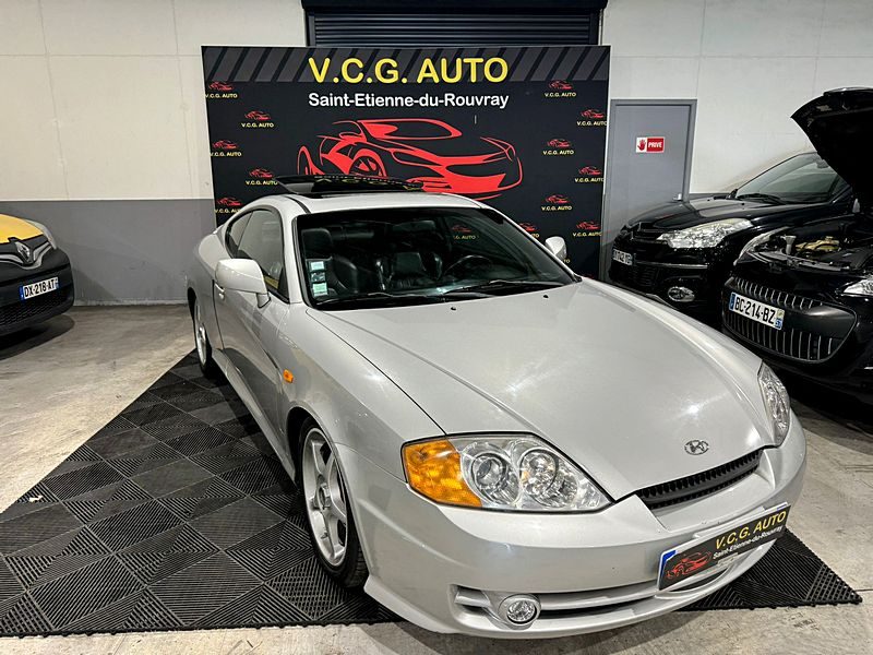 HYUNDAI COUPE 2002