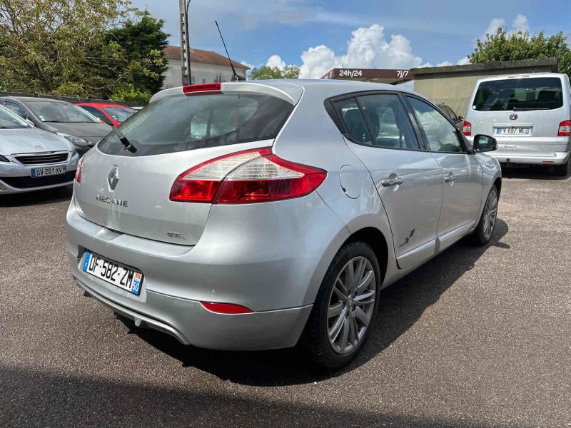 RENAULT MEGANE III  2014