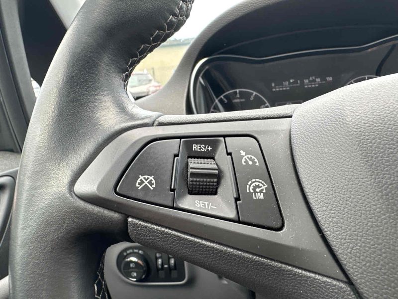 OPEL CORSA E 2016