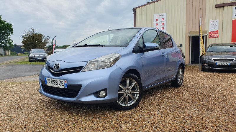 TOYOTA YARIS 2012