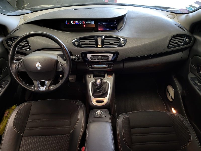 RENAULT SCENIC III 1.2 TCe 130cv BVM6 / BOSE / SUIVI COMPLET/ VIRTUAL COCKPITE / KEYLESS
