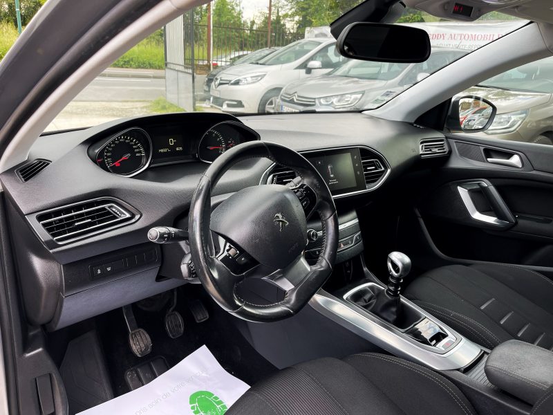 PEUGEOT 308 II 2014