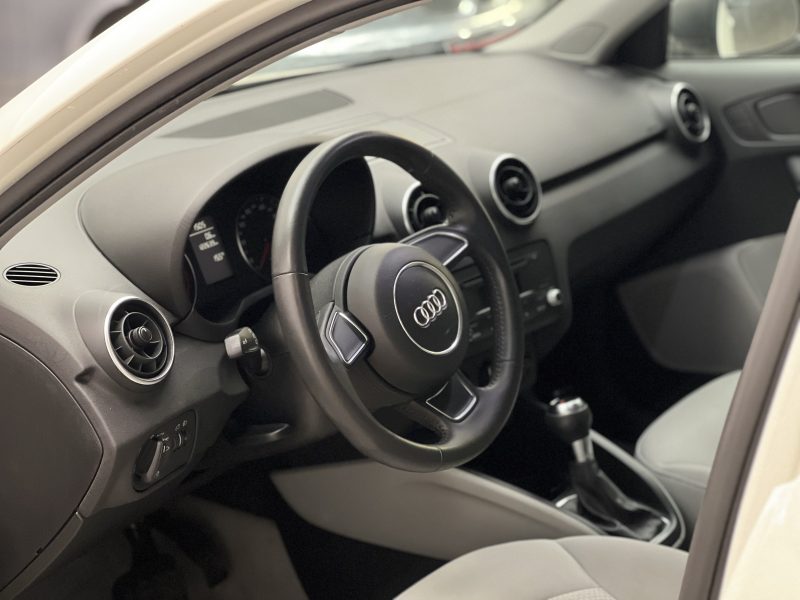 AUDI A1 1.6 TDI 90CH S-TRONIC PROBLEME BOITE