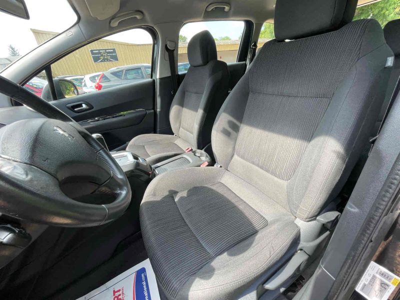 PEUGEOT 5008 2013 1.6 HDi 1560cm3 114cv