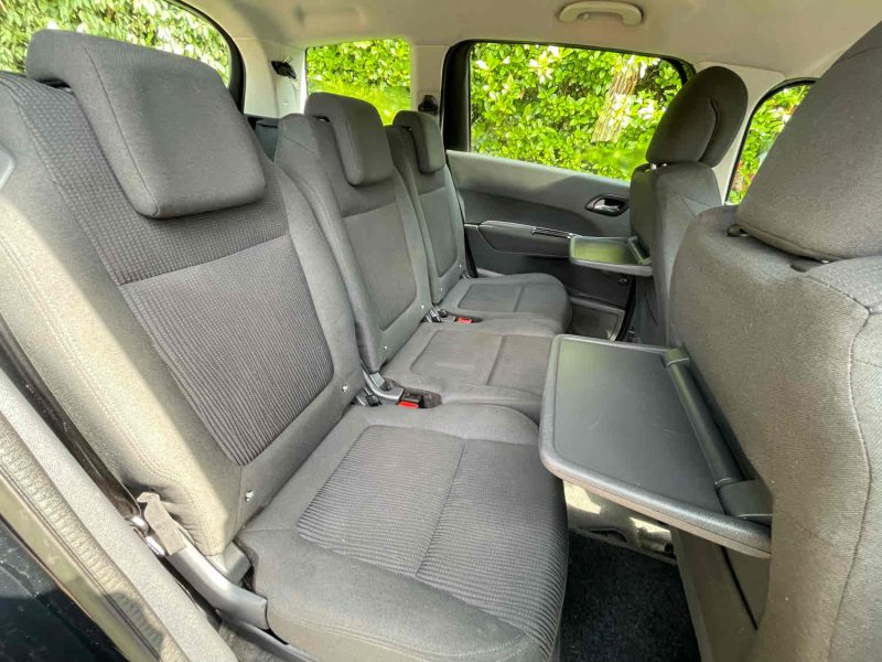 PEUGEOT 5008 2013 1.6 HDi 1560cm3 114cv