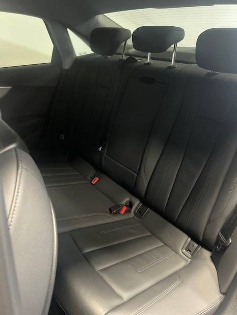 AUDI A4 LIMOUSINE TDI 2022