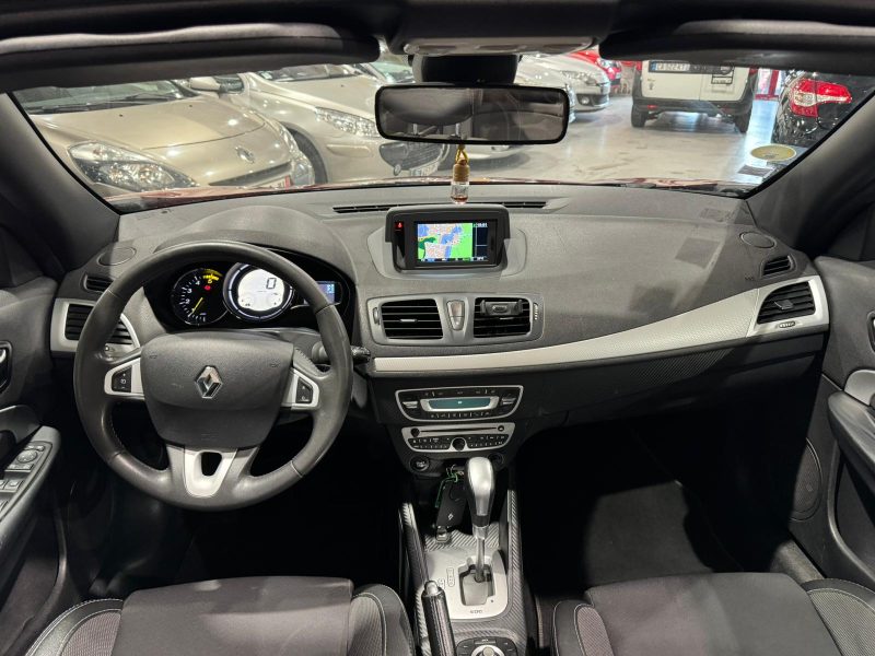 RENAULT MEGANE CC 2011