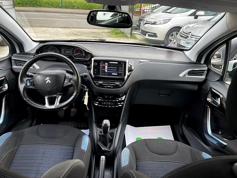PEUGEOT 208 I 2012