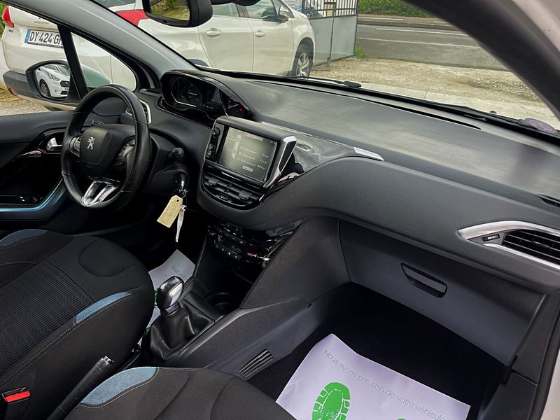 PEUGEOT 208 I 2012
