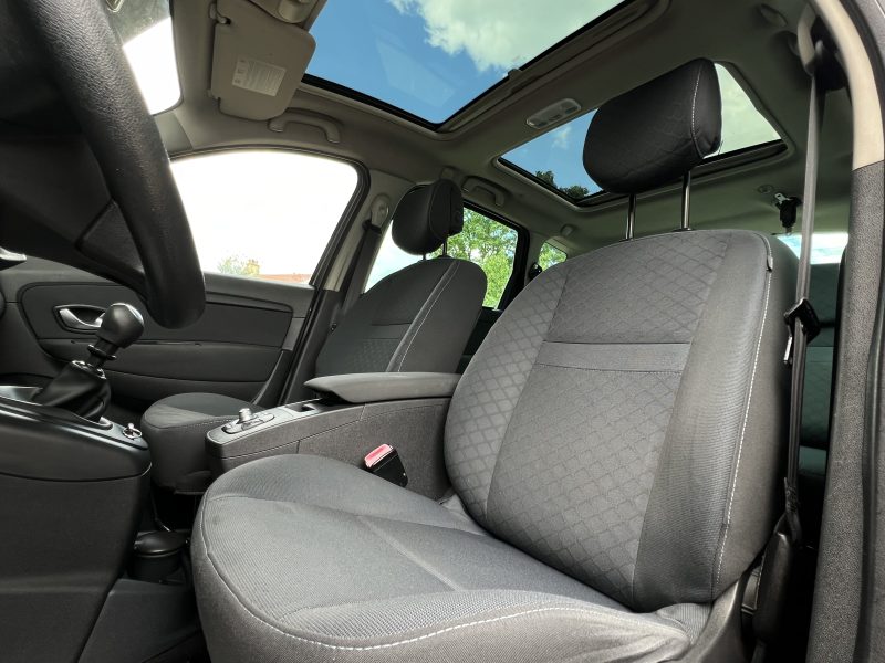 RENAULT SCENIC III 1.9 DCI 130 Cv TOIT OUVRANT GPS TOMTOM BLUETOOTH 96 200 Kms - GARANTIE 1 AN