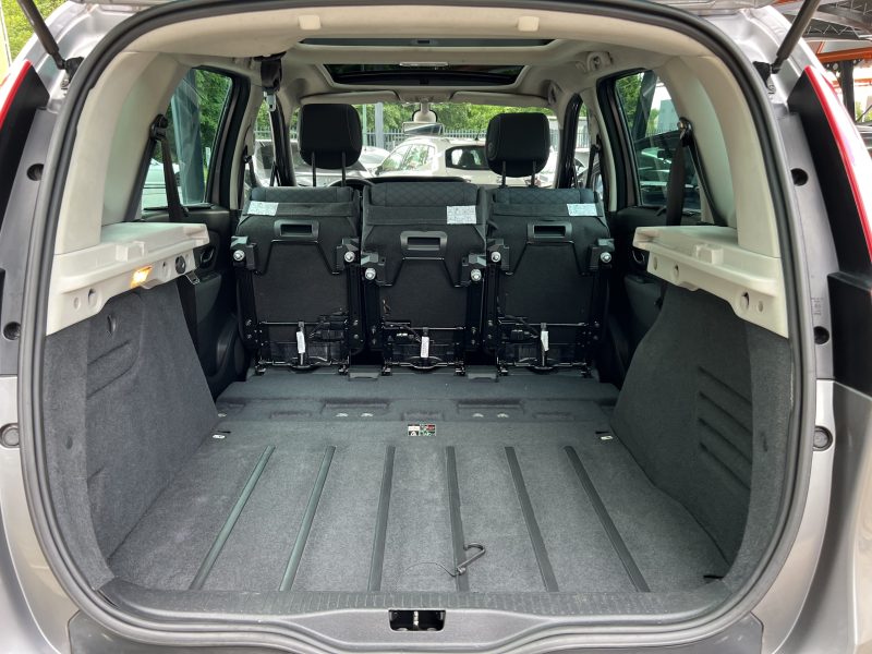 RENAULT SCENIC III 1.9 DCI 130 Cv TOIT OUVRANT GPS TOMTOM BLUETOOTH 96 200 Kms - GARANTIE 1 AN