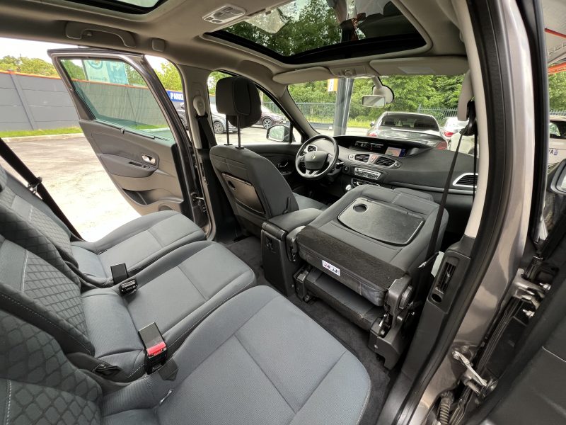 RENAULT SCENIC III 1.9 DCI 130 Cv TOIT OUVRANT GPS TOMTOM BLUETOOTH 96 200 Kms - GARANTIE 1 AN